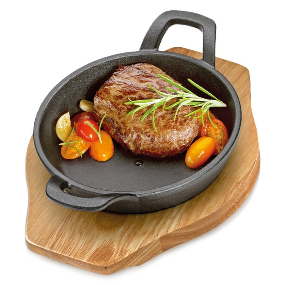 Küchenprofi - serving pan with 2 handles - with wooden board